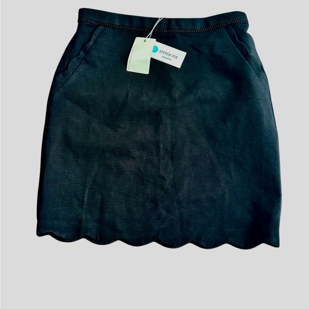Chic Black Mini Skirt for Women